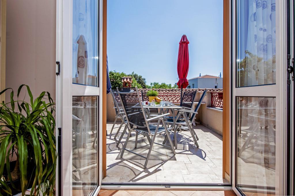 Apartments Karmen Rovinj Exterior photo