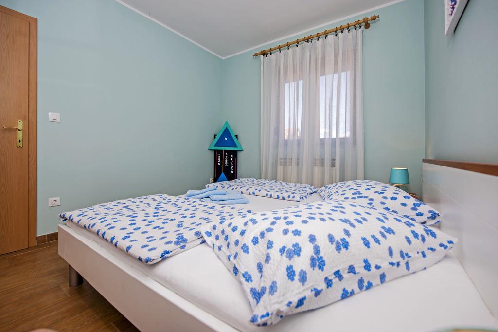 Apartments Karmen Rovinj Exterior photo